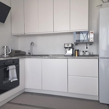 Stylish Riverside Apartments In Riviera Complex Mykolajiv Eksteriør bilde